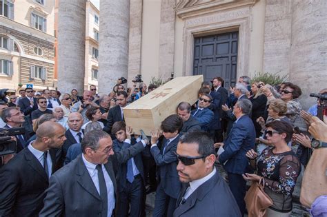 fendi carla funerali|Carla Fendi Dies in Rome .